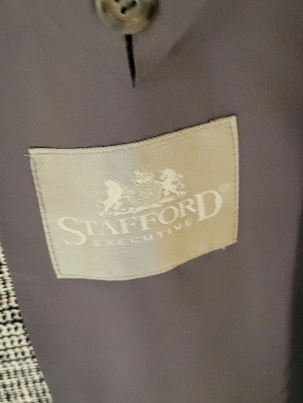 Stafford Executive Blazer 44L Gray-White-Some Pale Red Woven Silk.32 1/2
